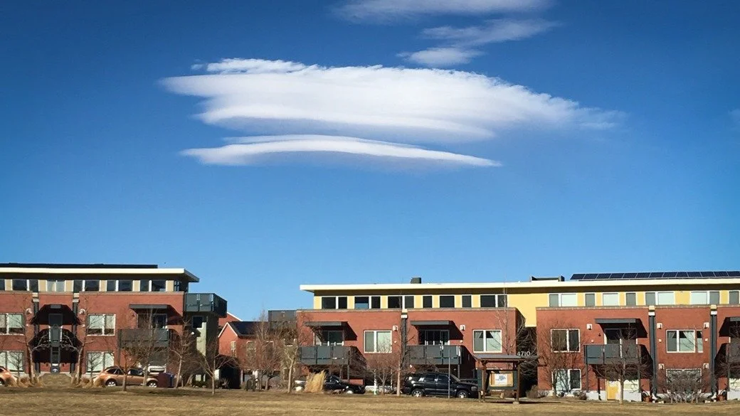 Photograph of smooth altocumulus lenticularis clouds