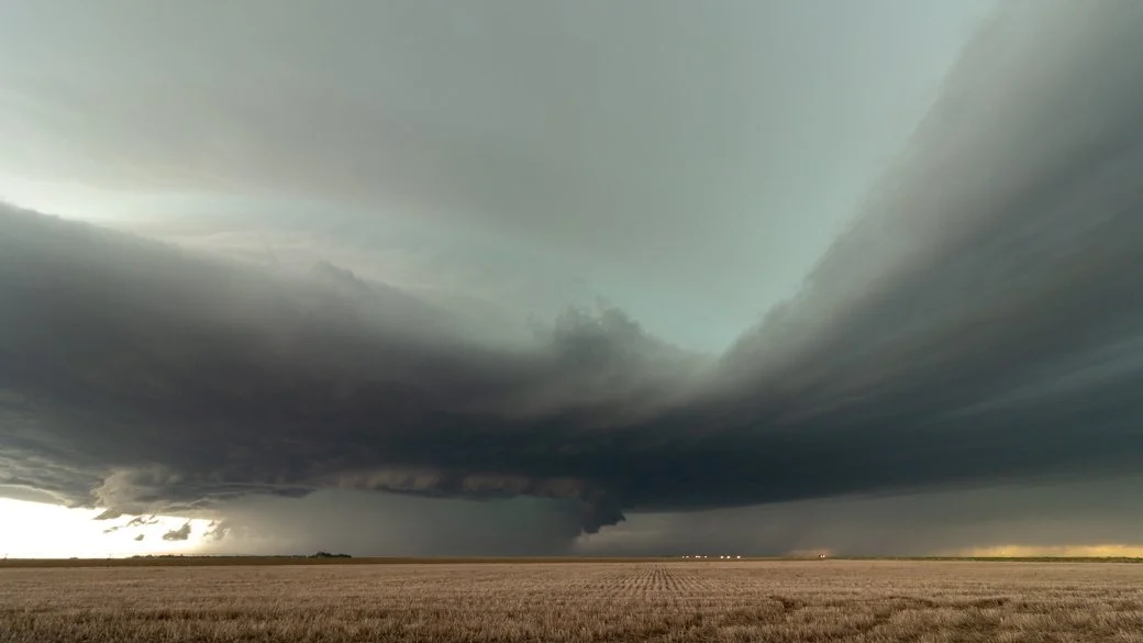 Cumulonimbus arcus precipitatio fumen pannus (Cb arc pra flm pan)