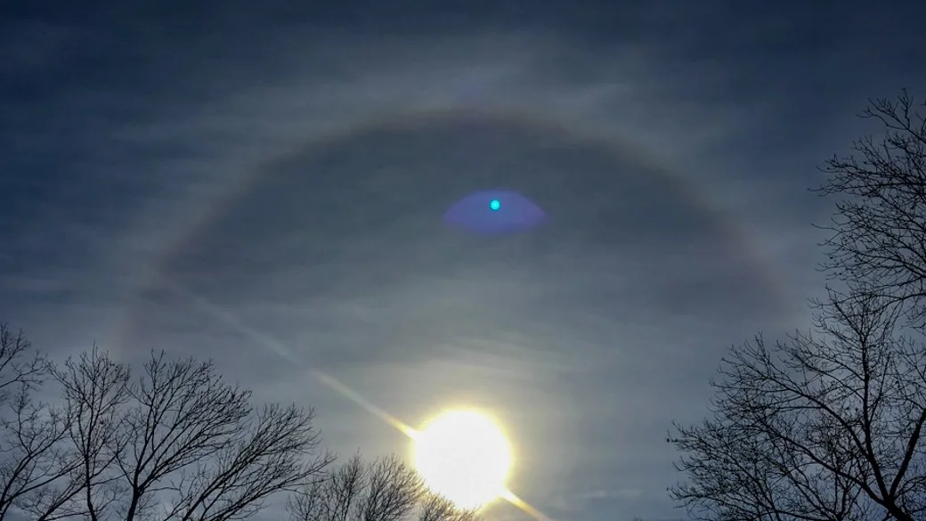 Cirrostratus fibratus undulatus (Cs fib un)
