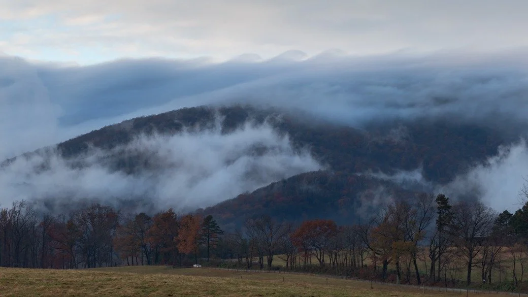 Photograph of stratus fractus fluctus clouds
