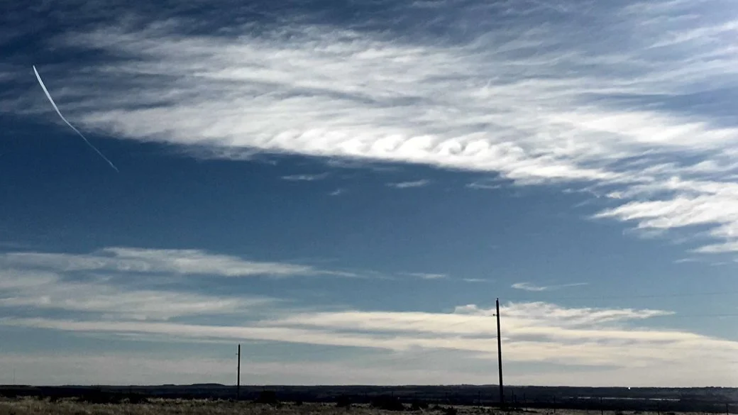 Cirrus fluctus (Ci flu)