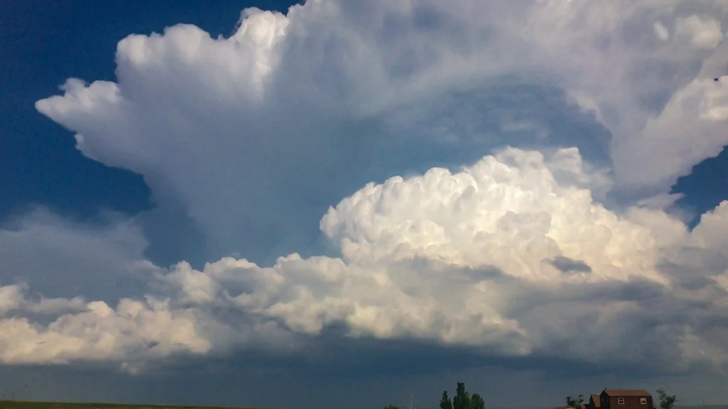 Cumulonimbus capillatus incus (Cb cap inc)